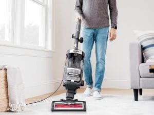 Shark UV730 Navigator Lift-Away Upright Vacuum